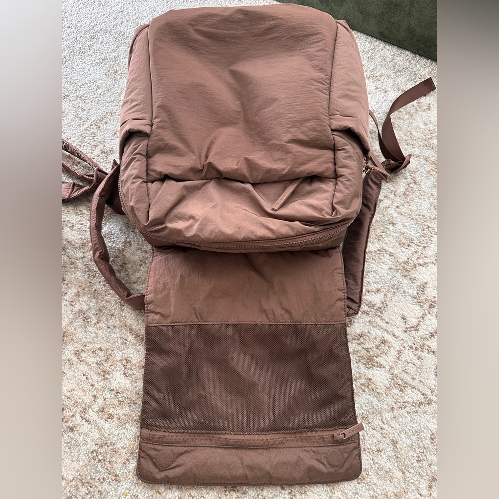 Calpak Hazelnut Baby Bag Set with stroller straps - Picture 7 of 11